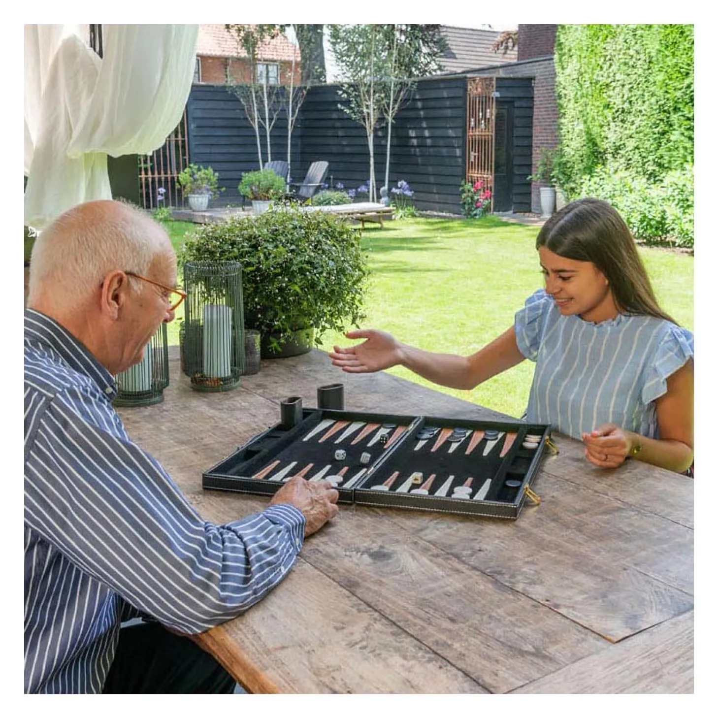 Backgammon 18 Bruin en Ivoor Klassiek Bordspel