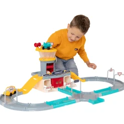 Cavallino Luchthaven met Parkeergarage en Straat