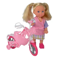 Evi Love Pop met Fiets