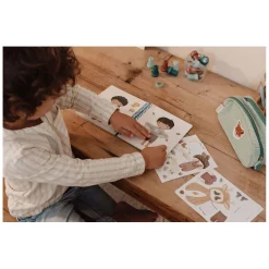 Little Dutch Dress up Stickerboek Jim Forest Friends