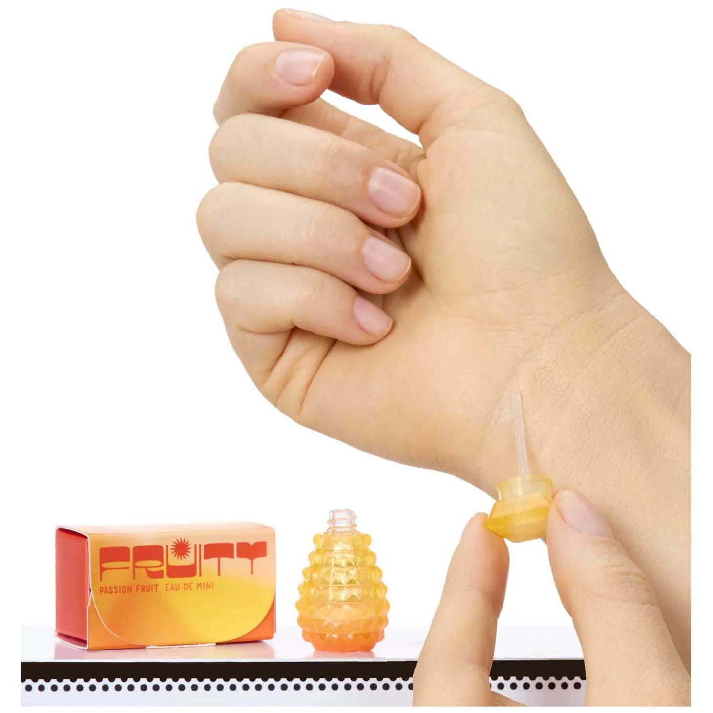 MGA's Miniverse - Make It Mini Fragrances - Mini Parfum Maken