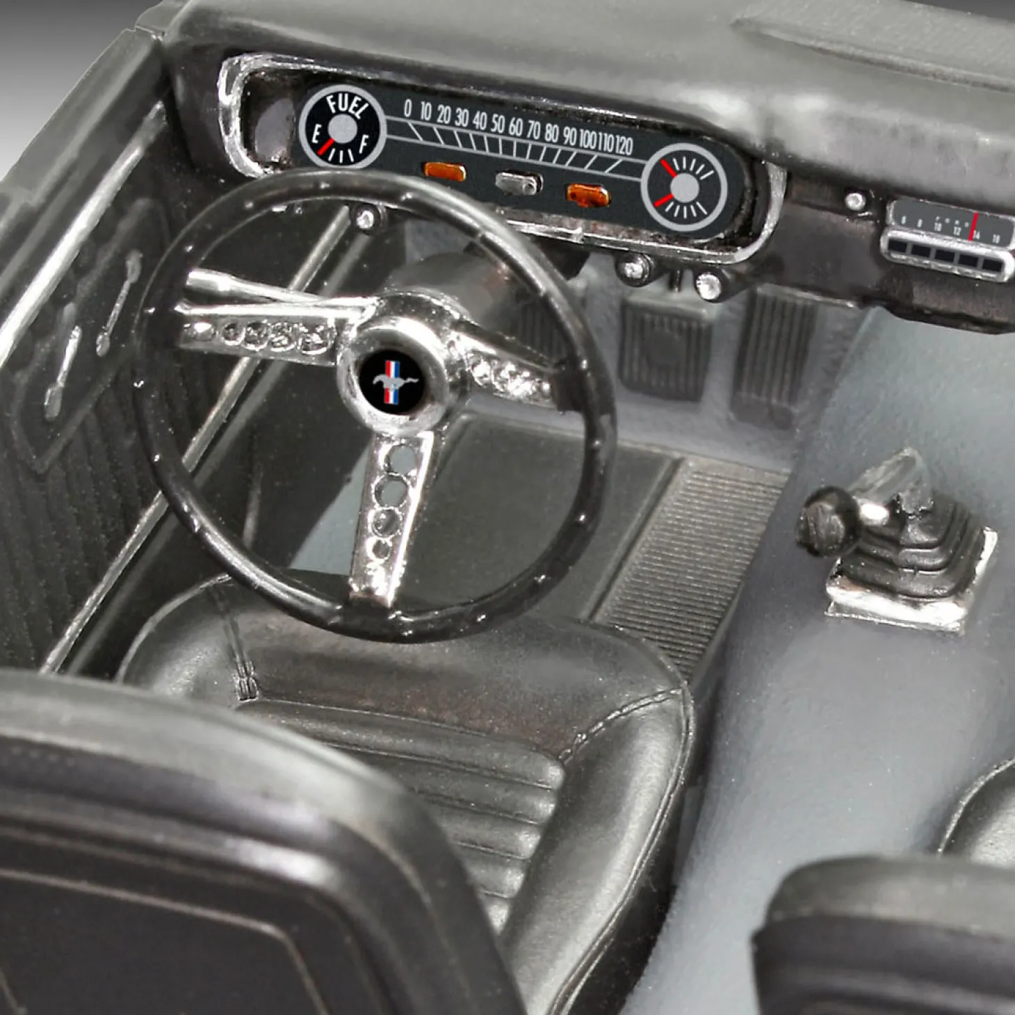 Revell 1965 Ford Mustang 2+2 Fastback