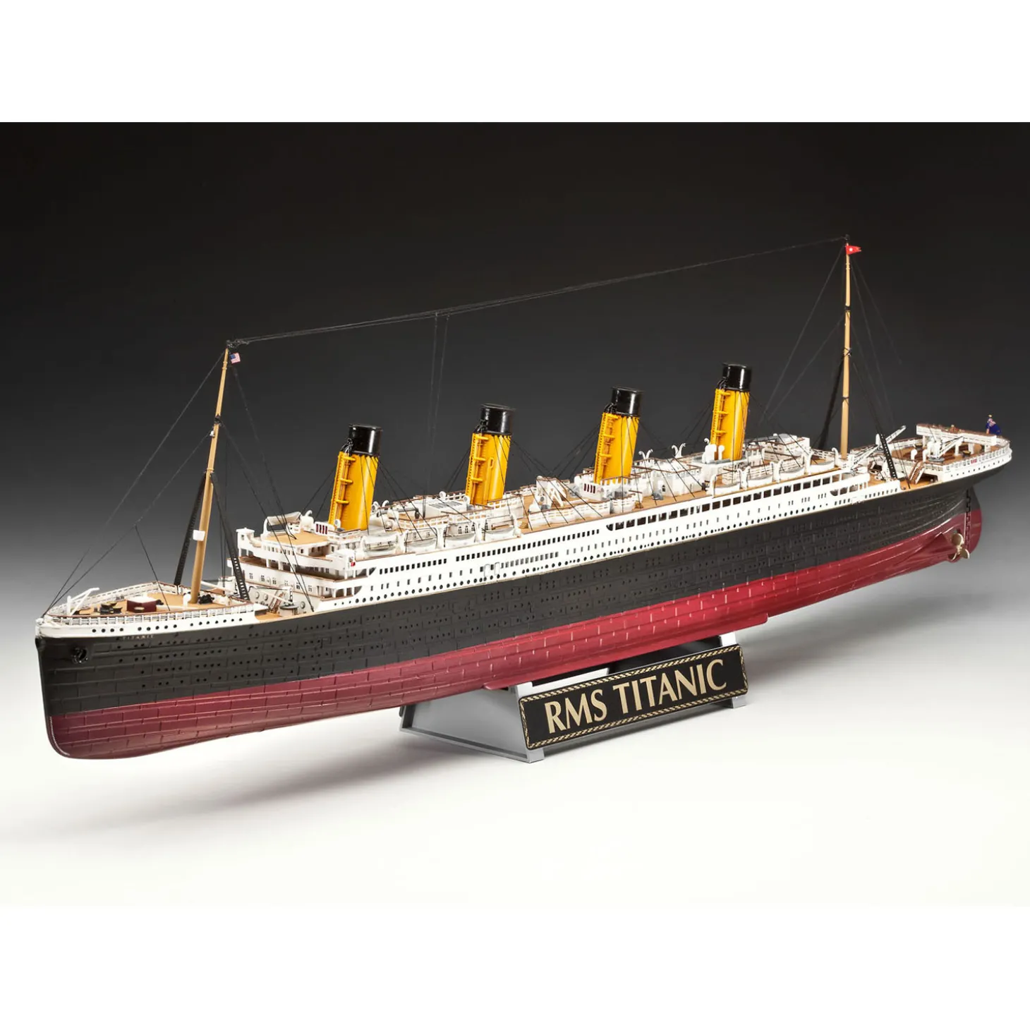 Revell Geschenkset 100 jaar Titanic