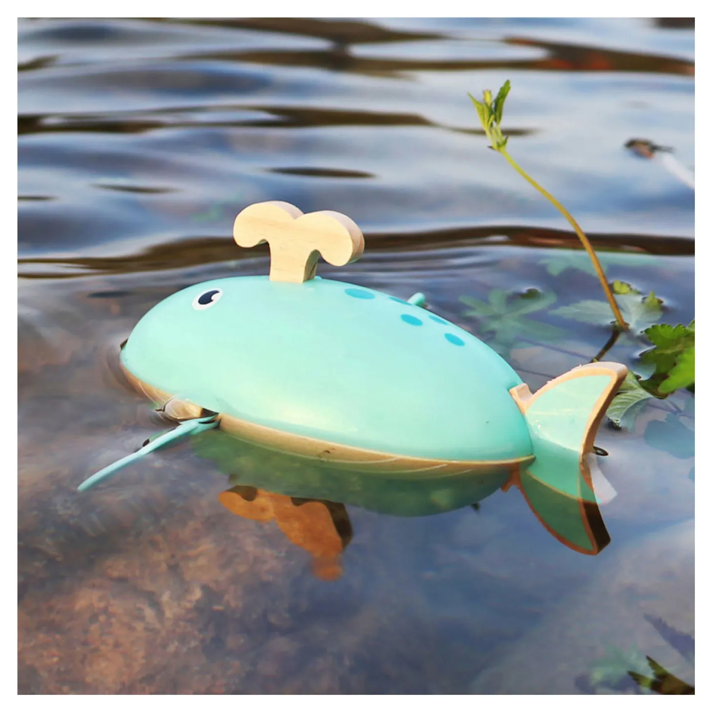 Small Foot - Badspeelgoed Houten Walvis Opwindbaar