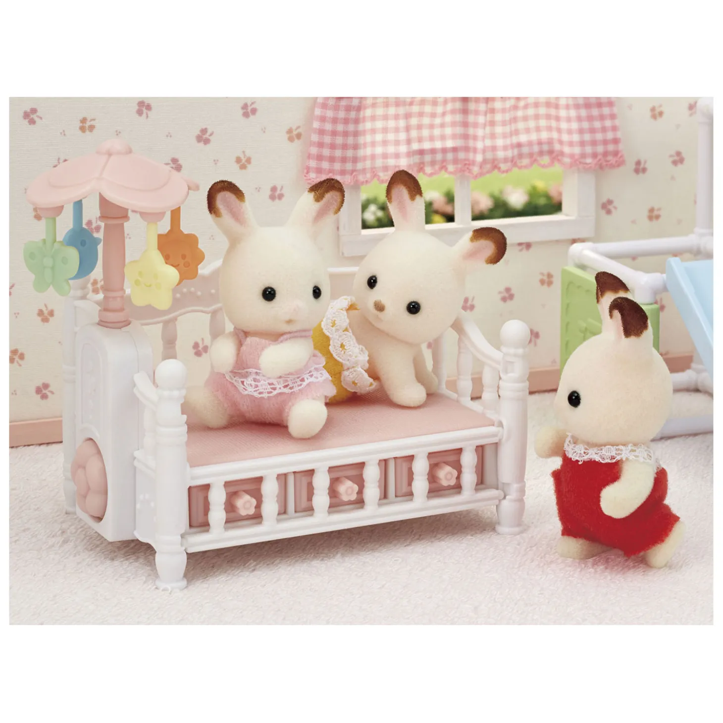 Sylvanian Families 5534 Bed voor Drieling met Mobiel