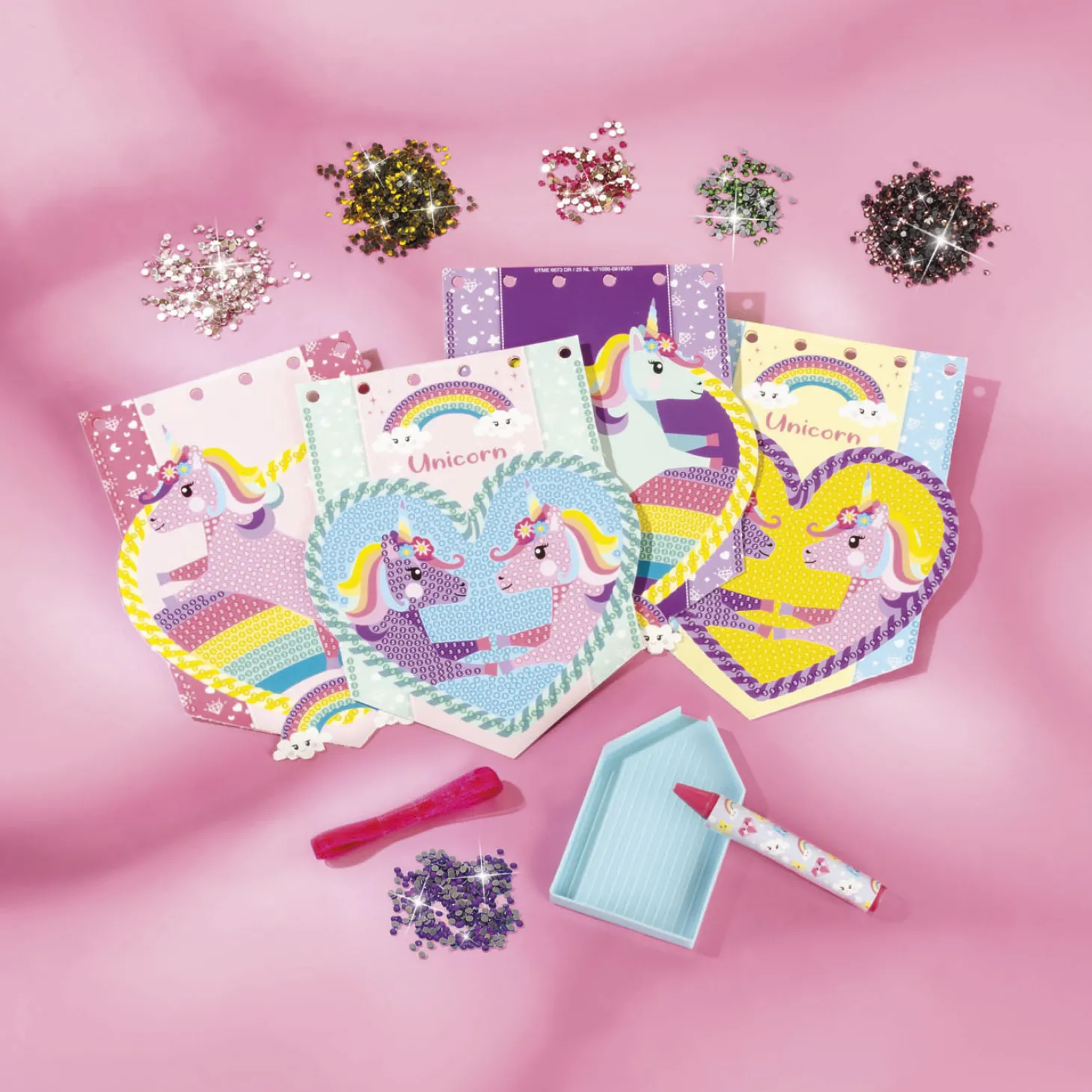 Totum Eenhoorn - Versier je eigen Vlaggenlijn met Diamantjes