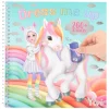 Ylvi Dress Me Up Stickerboek